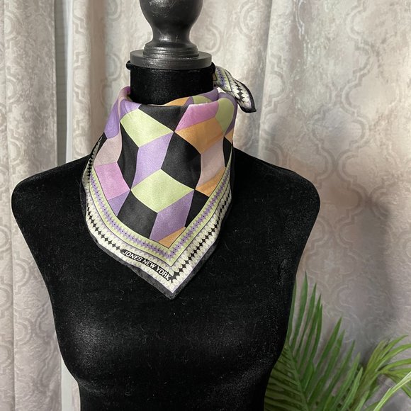 Designer, Vintage Jones New York Silk Scarf - Picture 8 of 8